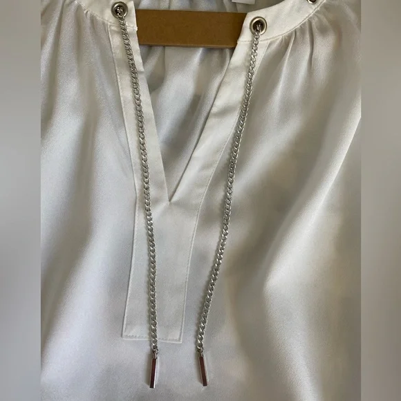 NEW YORK & COMPANY White Long Sleeve Top Medium Size New - Picture 3 of 7